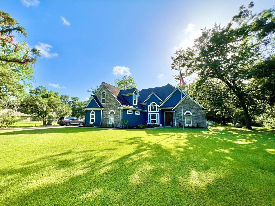 House in Hitchcock, Texas, United States 4 - 17493462