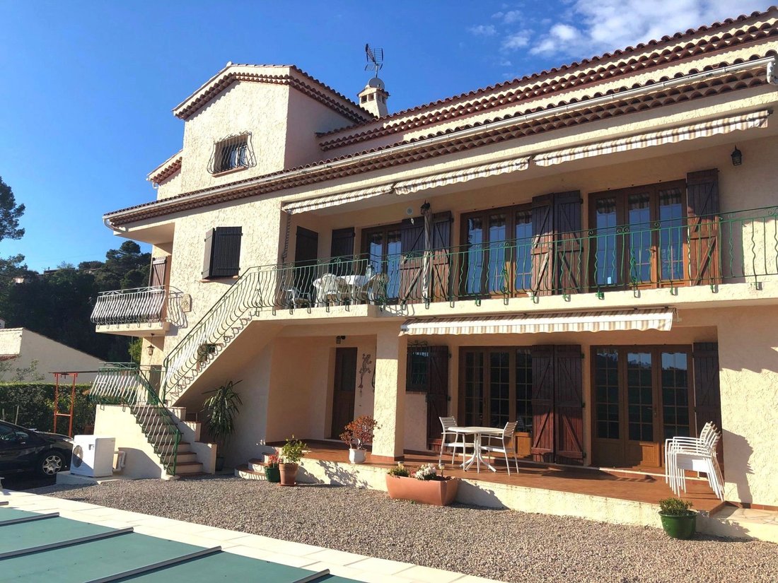 House in Taradeau, Provence-Alpes-Côte d'Azur, France 2 - 17493827