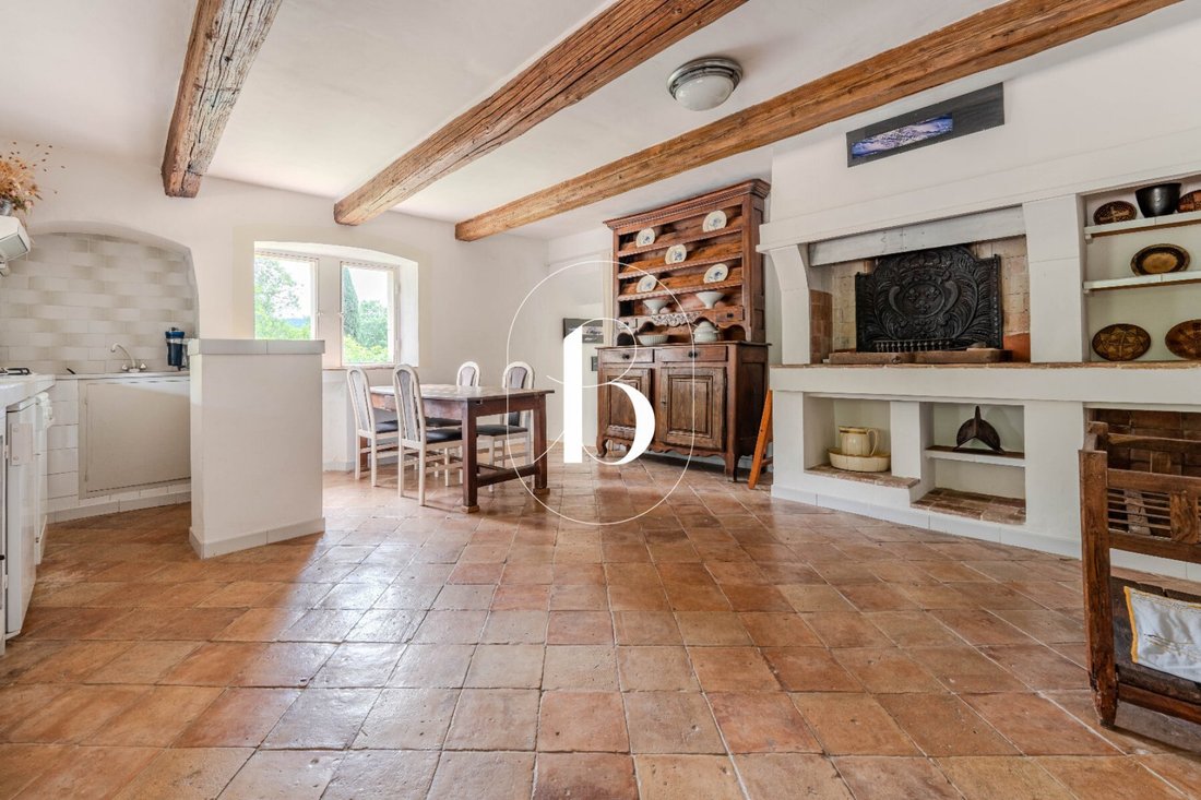 Estate in Uzès, Occitania, France 3 - 17494027