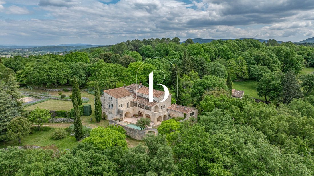 Estate in Uzès, Occitania, France 2 - 17494027
