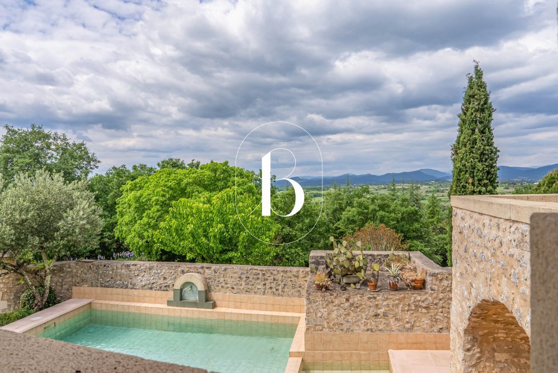 Estate in Uzès, Occitania, France 5 - 17494027