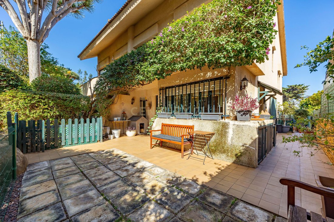 Villa in Tafira Alta, Las Palmas de Gran Canaria, Canary Islands 2 - 17494152