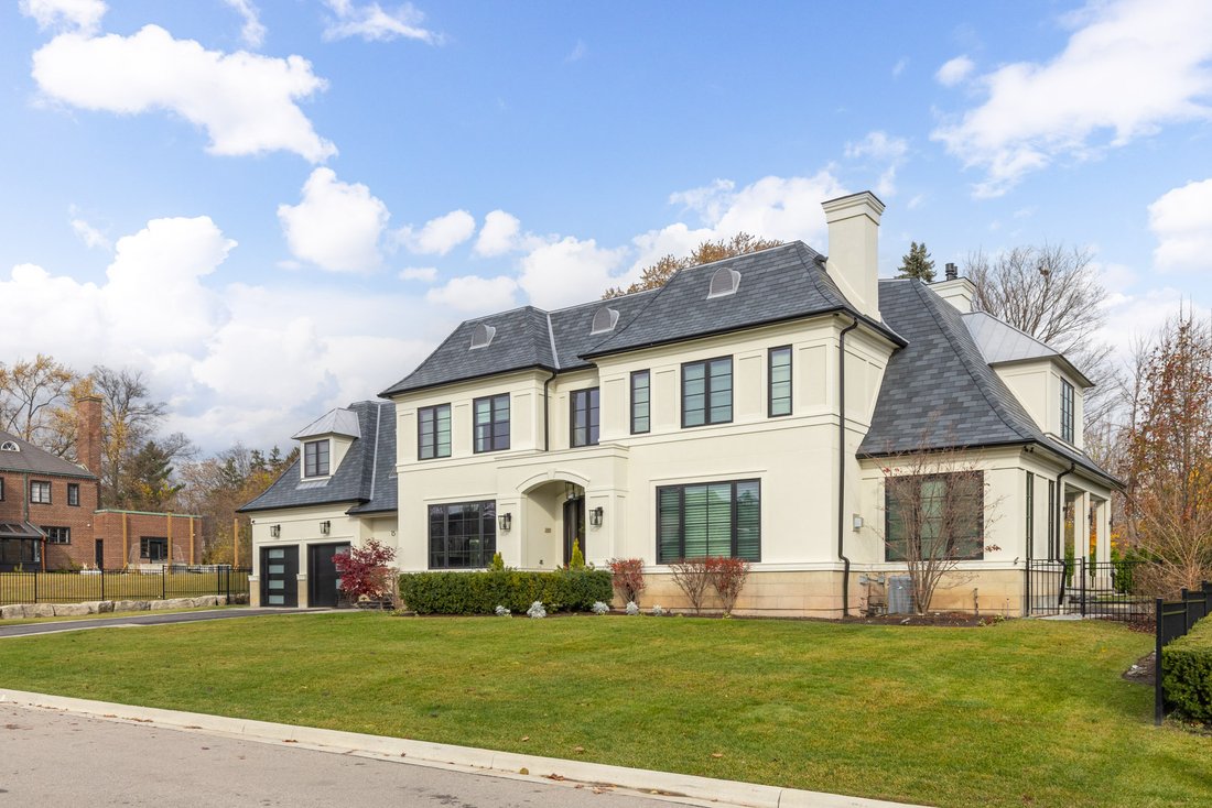 House in Oakville, Ontario, Canada 2 - 17495236