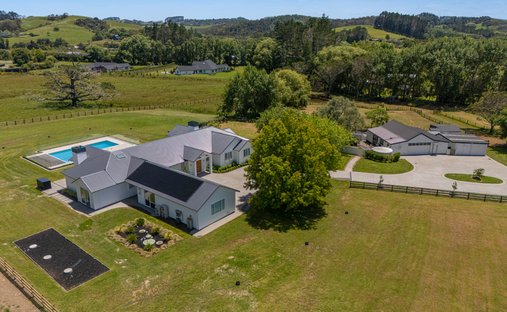 House in Dairy Flat, Auckland, New Zealand 1