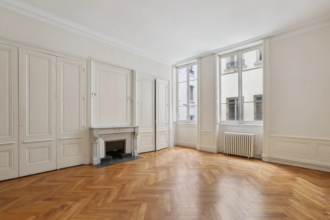 Apartment in Cordeliers-Célestins-Bourse, Lyon 2e Arrondissement, Lyon 5 - 17494610