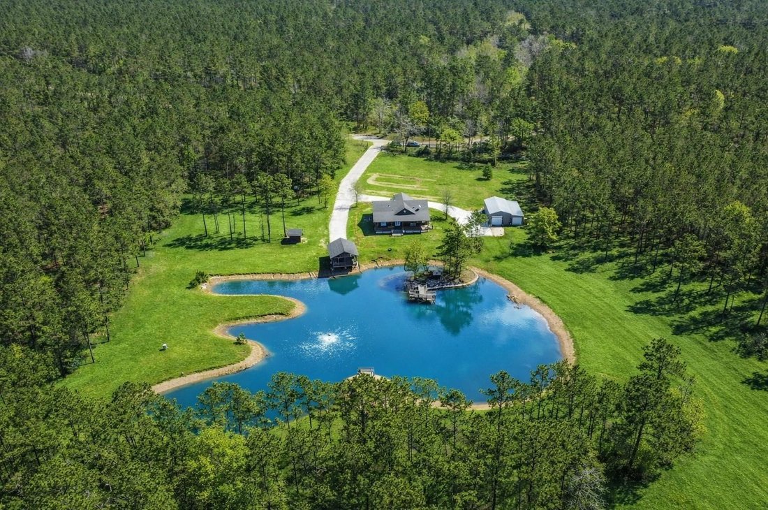 House in Oakhurst, Texas, United States 1 - 17496267