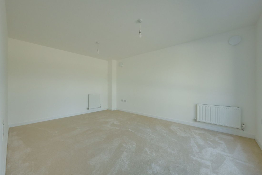 House in Burgess Hill, England 5 - 17495008