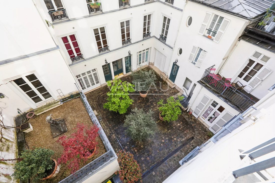 Apartment in Saint Germain l'Auxerrois, Paris 1er Arrondissement, Paris 3 - 17494765