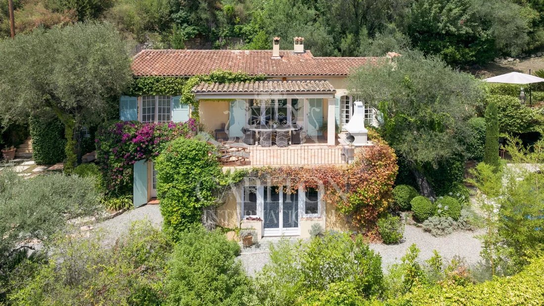 Villa in Châteauneuf-Grasse, Provence-Alpes-Côte d'Azur, France 2 - 17283483
