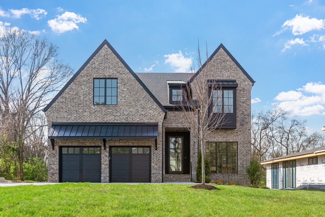 Co Op in Forest Hills, Tennessee, United States 1 - 17403691