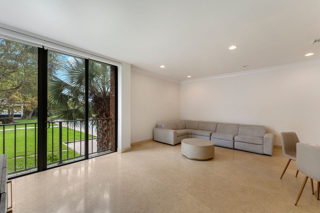 House in Miami, Florida, United States 5 - 17494988