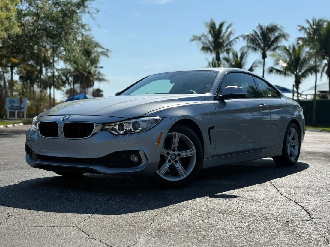 Coupe in Pompano Beach, FL, United States 1 - 17498119