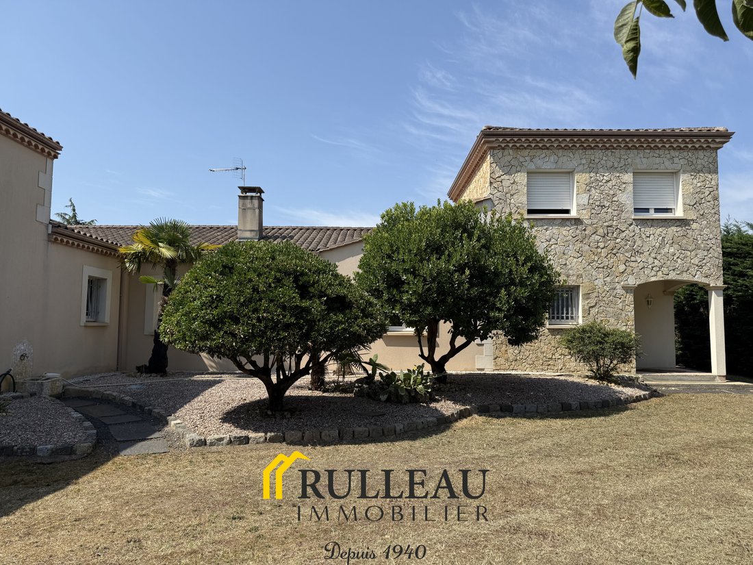 House in Chemin de la Vie, Ambares-et-Lagrave, France 1 - 17497147