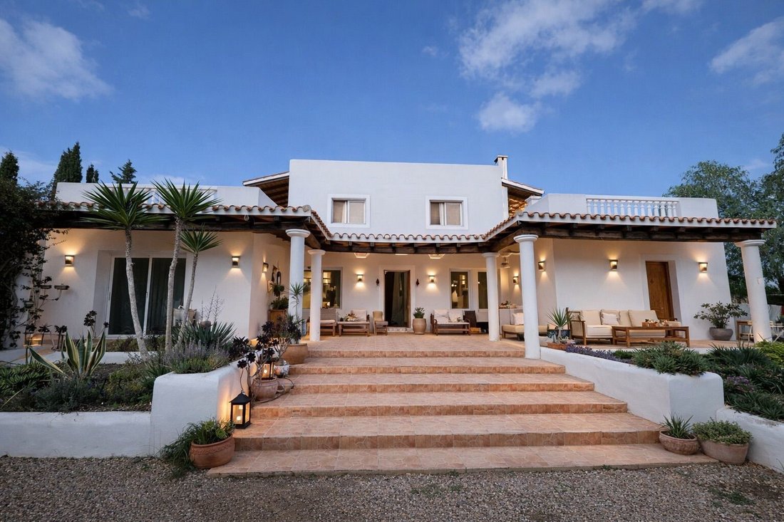 Villa in Sant Jordi de ses Salines, Sant Josep de sa Talaia, Balearic Islands 1 - 17494808