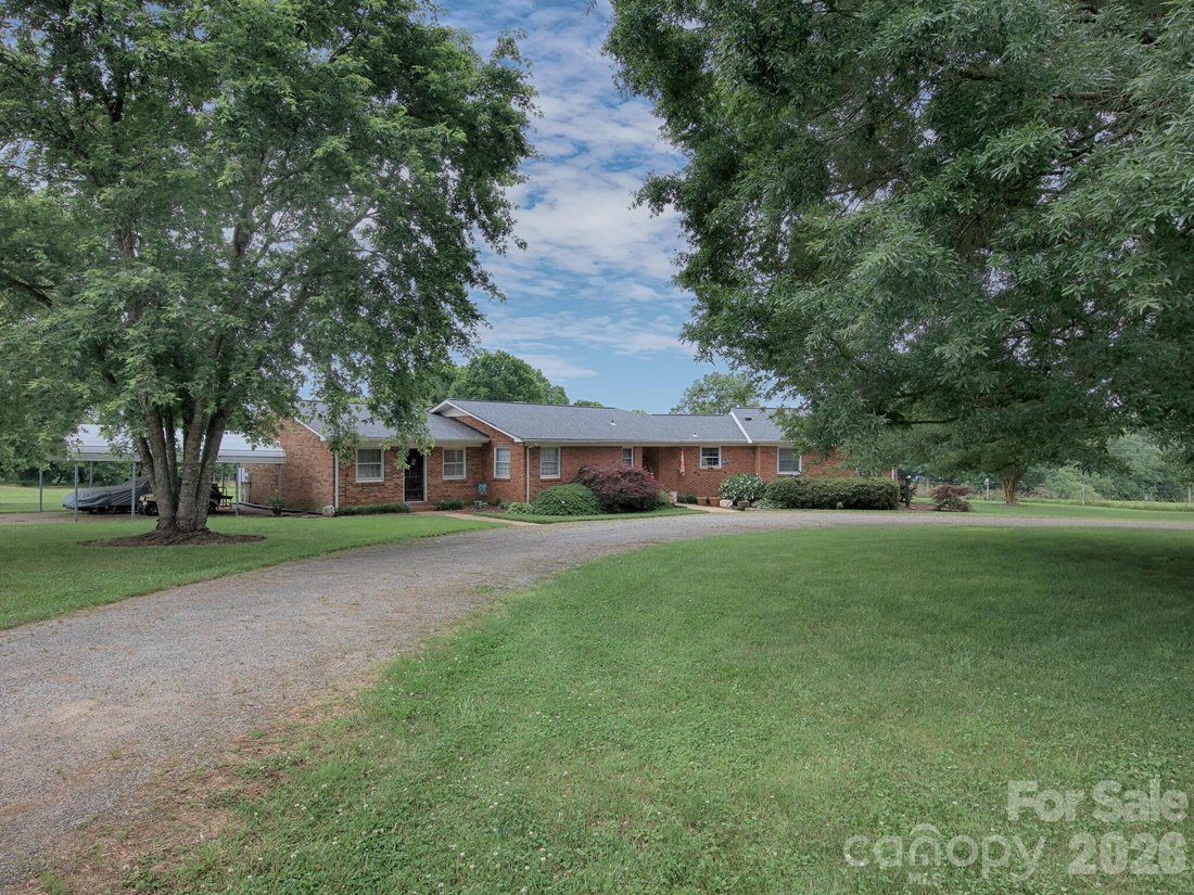 House in Lake Norman of Iredell, North Carolina, United States 1 - 15749282