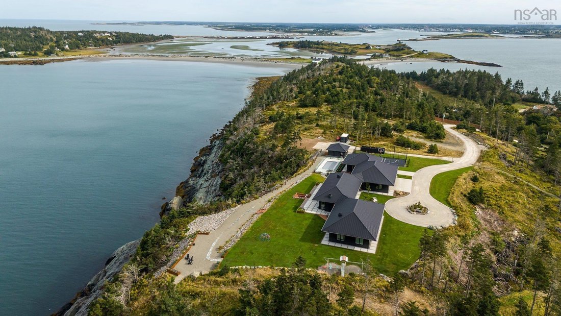 House in Cape Forchu, Nova Scotia, Canada 2 - 17497409