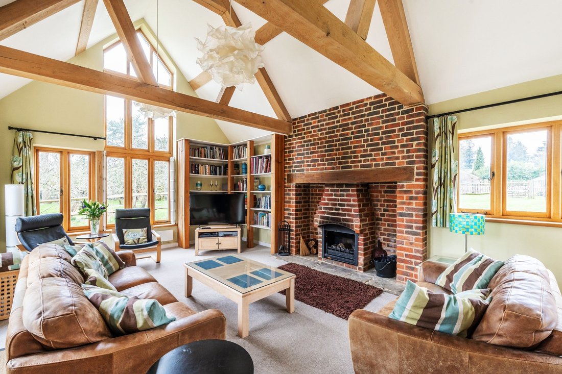 House in Alfold, England 2 - 17495870