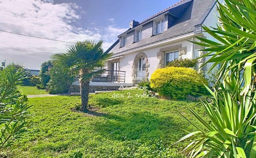 House in Saint-Pierre-Quiberon, Brittany, France 1