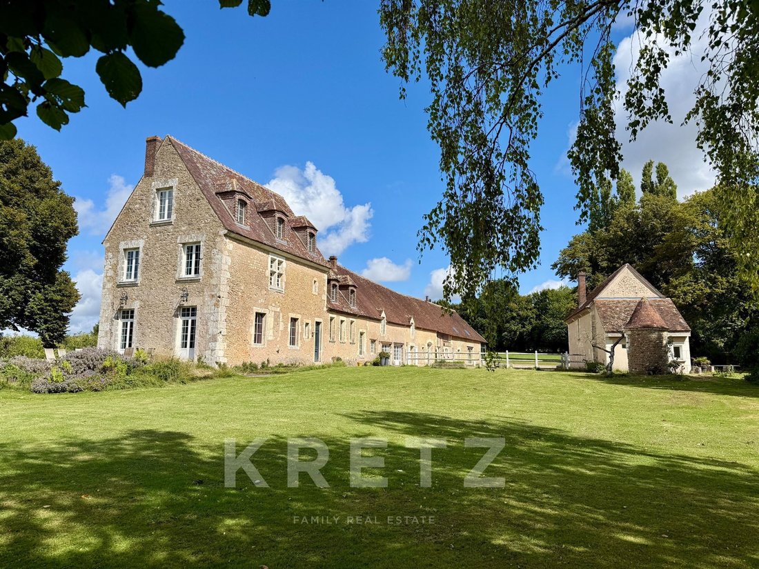 Estate in Avezé, Pays de la Loire, France 3 - 17497706