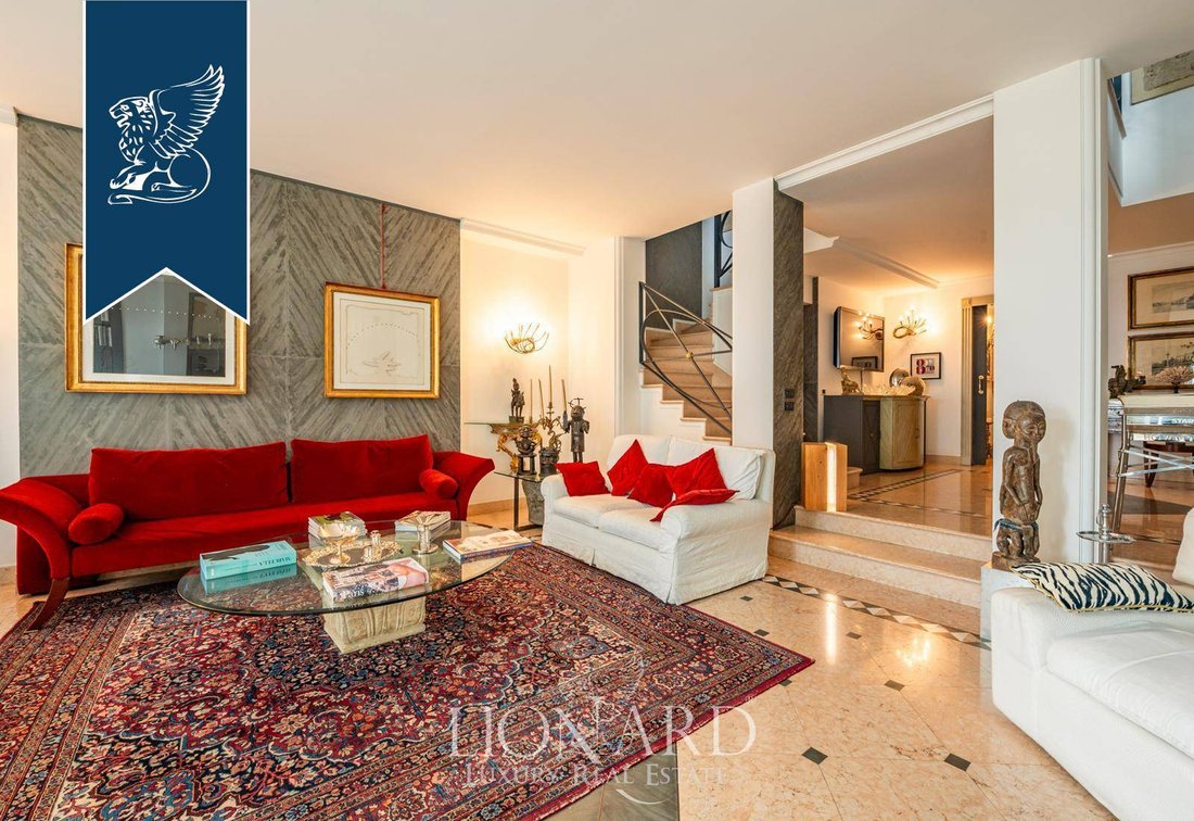 Villa in Borgo Pignolo District, Bergamo, Italy 4 - 17497762