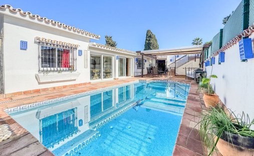 Villa in Estepona, Andalusia, Spain 1