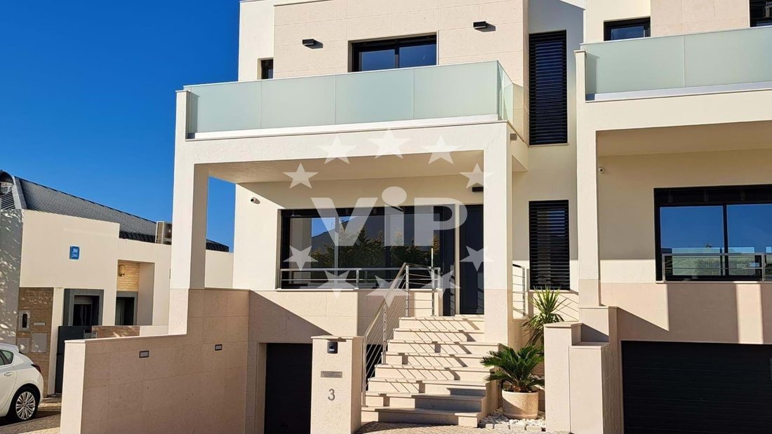 Villa in Montenegro, Algarve, Portugal 1 - 17495192