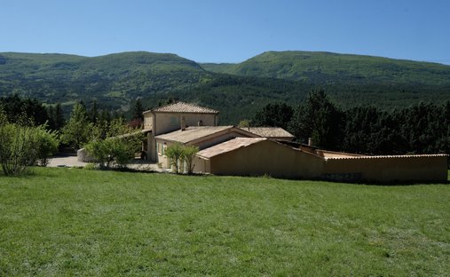 House in Barret-sur-Méouge, Provence-Alpes-Côte d'Azur, France 1
