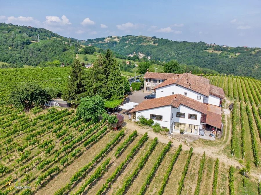 Country House in Canelli, Piedmont, Italy 2 - 17495576