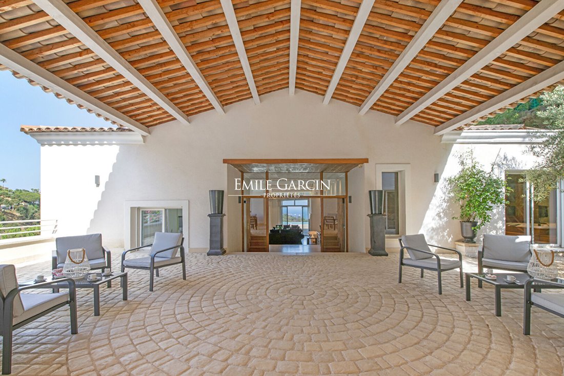 Villa in French Riviera, Provence-Alpes-Côte d'Azur, France 4 - 17497679