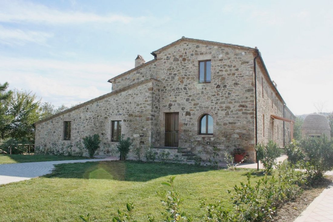 Land in Montalcino, Tuscany, Italy 2 - 16945149