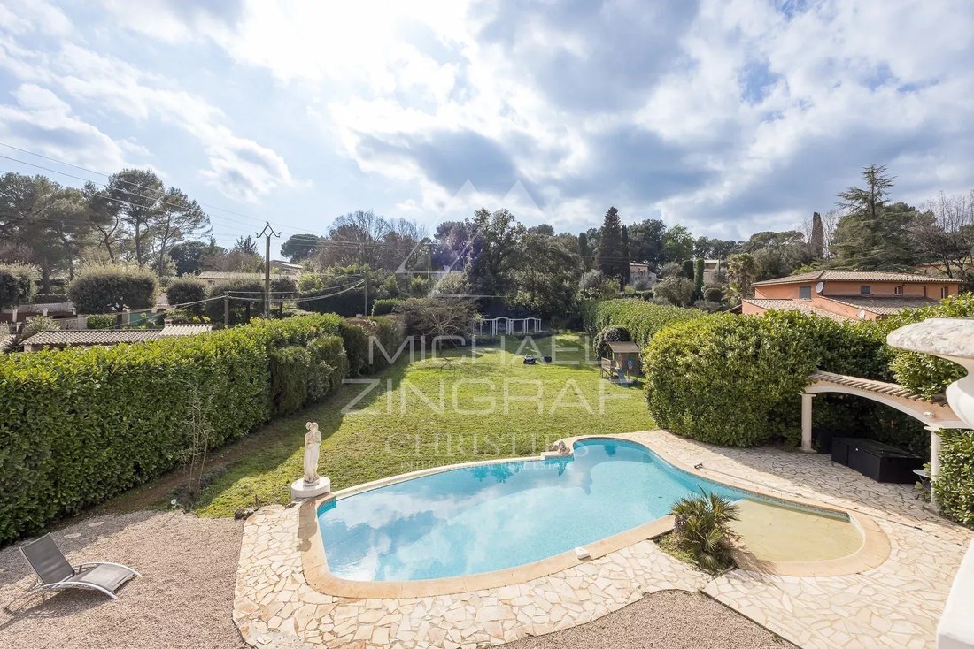 Villa in Sud, Roquefort-les-Pins, France 2 - 17494486