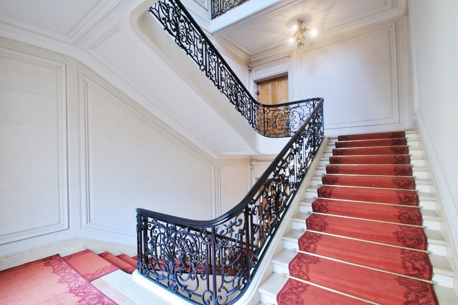 Apartment in Triangle d'Or, Paris 8e Arrondissement, Paris 4 - 15735454