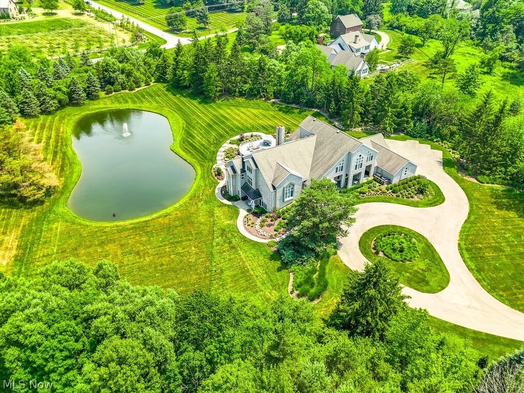 House in Novelty, Ohio, United States 5 - 17495630