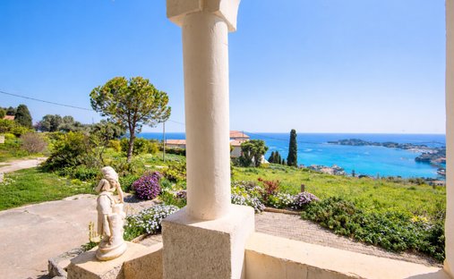 House in Le Port, Villefranche-sur-Mer, France 1