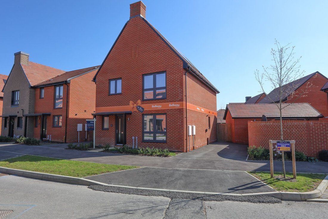House in Burgess Hill, England 1 - 17495021