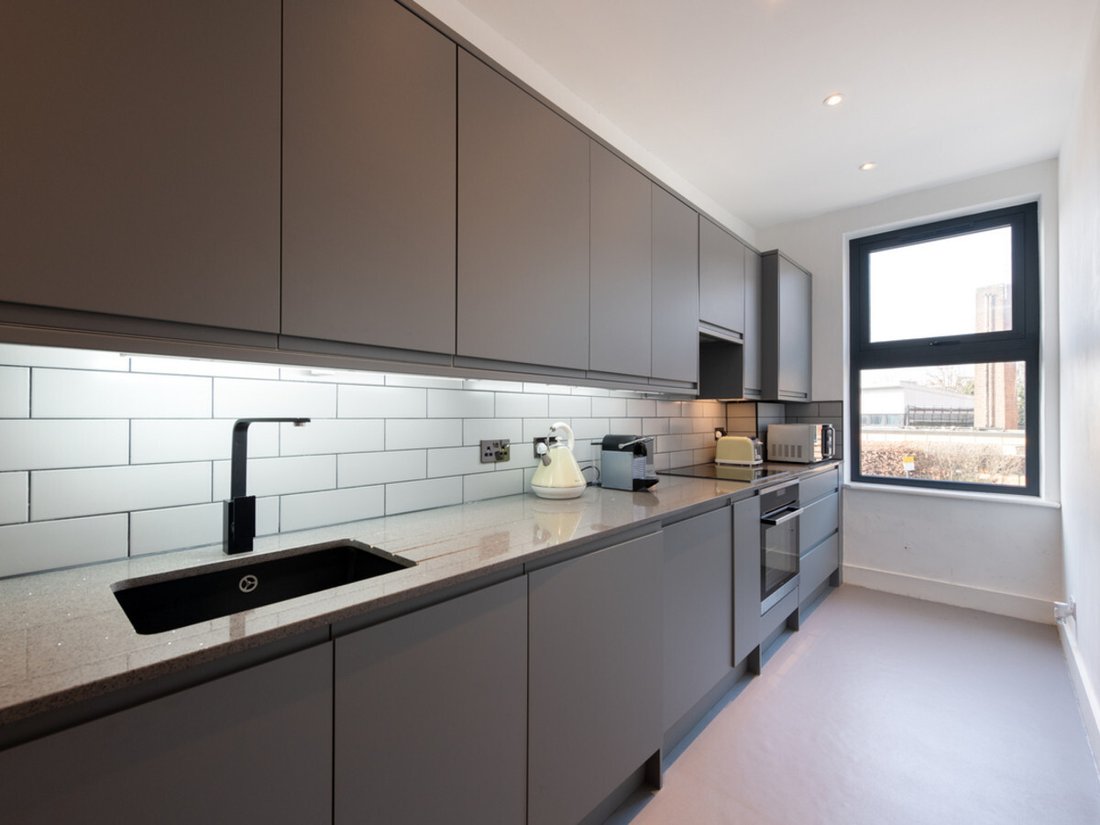 Apartment in Barons Court, Hammersmith and Fulham, England 3 - 17497791