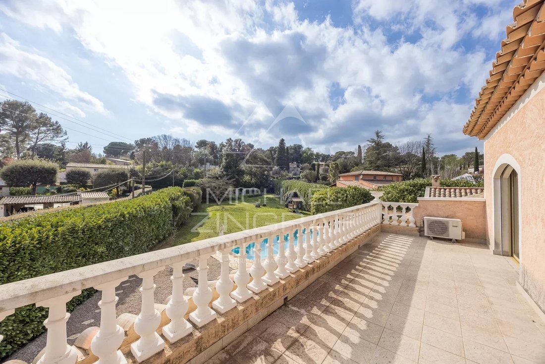 Villa in Sud, Roquefort-les-Pins, France 3 - 17494486