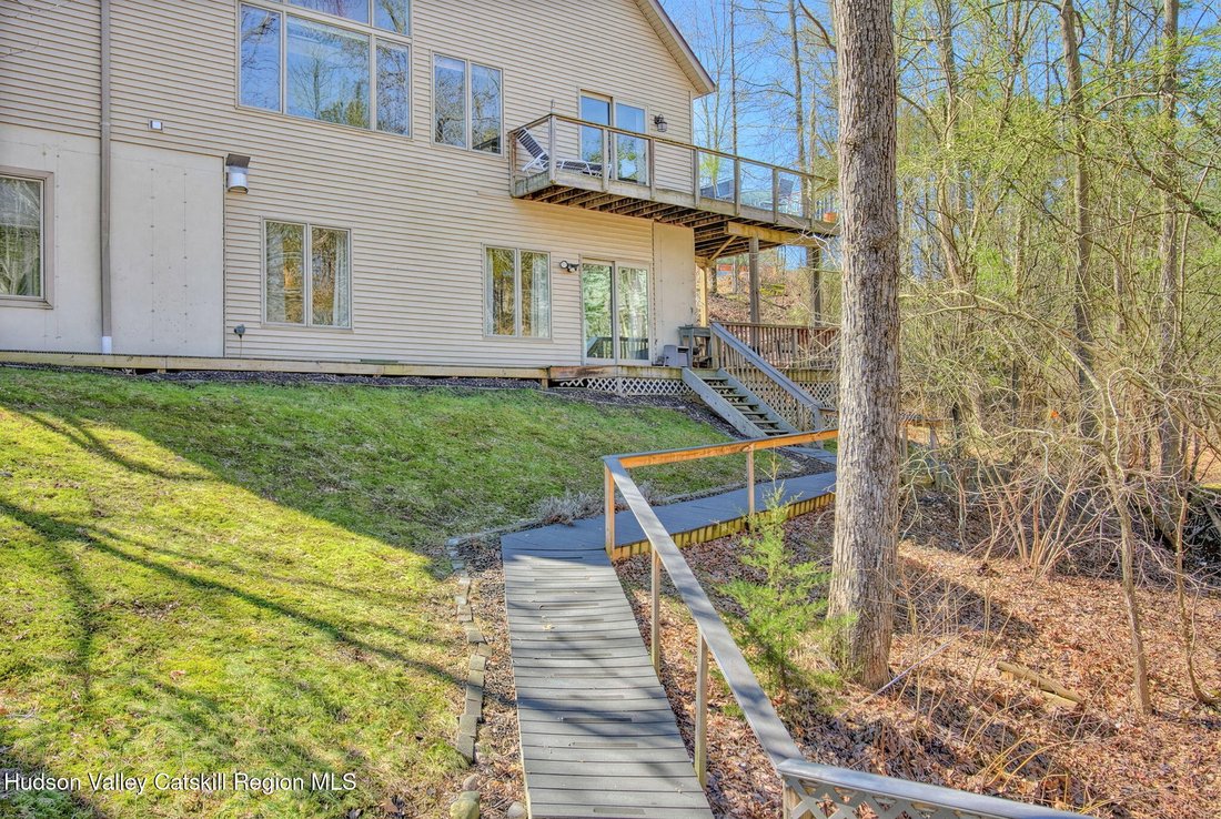 House in Athens, New York, United States 4 - 17496531