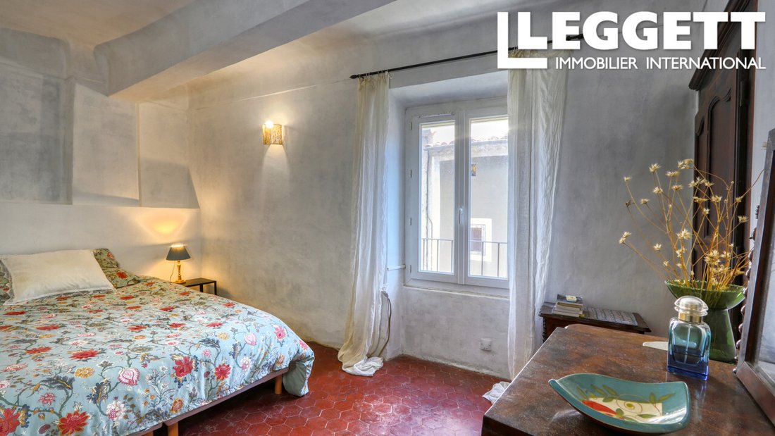 House in Saint-Saturnin-lès-Apt, Provence-Alpes-Côte d'Azur, France 5 - 17494932