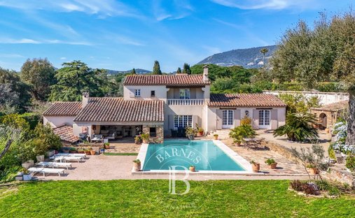 Villa in Grimaud, Provence-Alpes-Côte d'Azur, France 1