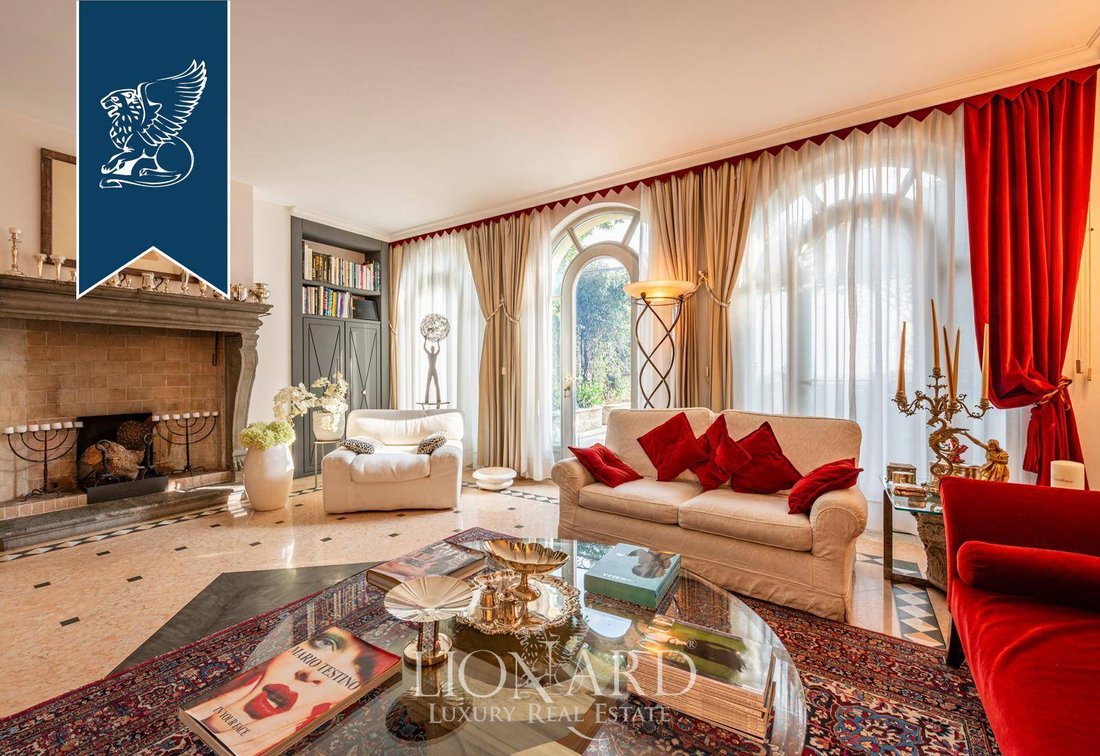 Villa in Borgo Pignolo District, Bergamo, Italy 2 - 17497762