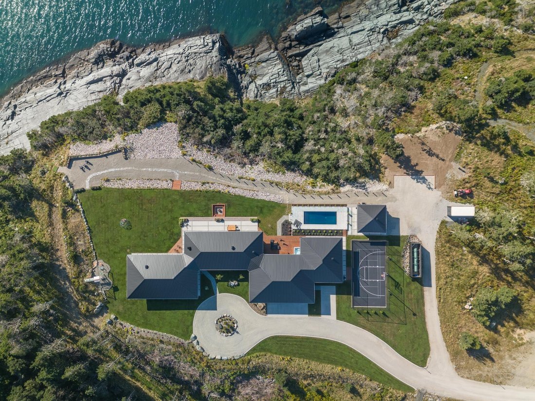 House in Cape Forchu, Nova Scotia, Canada 4 - 17497409
