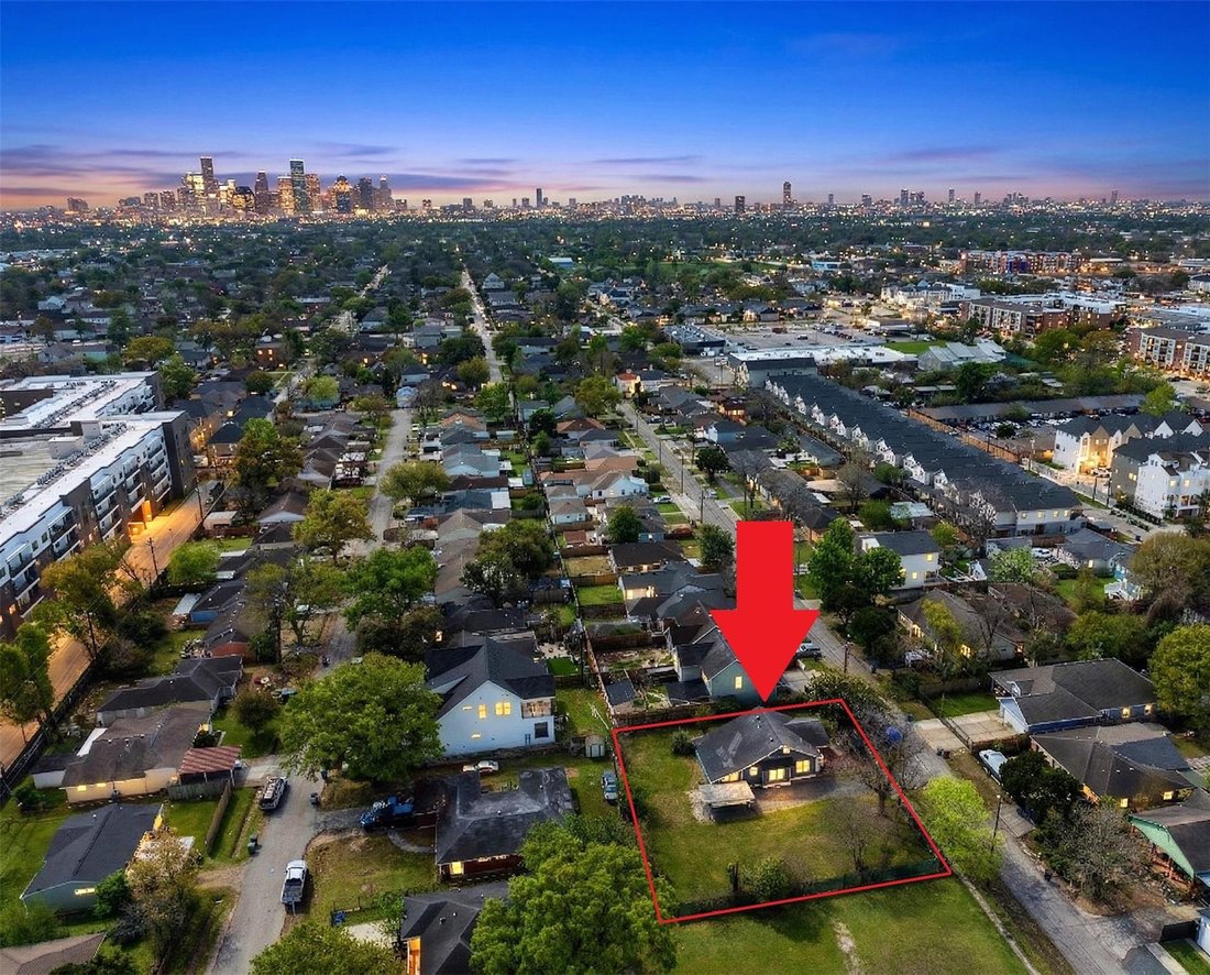 House in Houston, Texas, United States 1 - 17496351