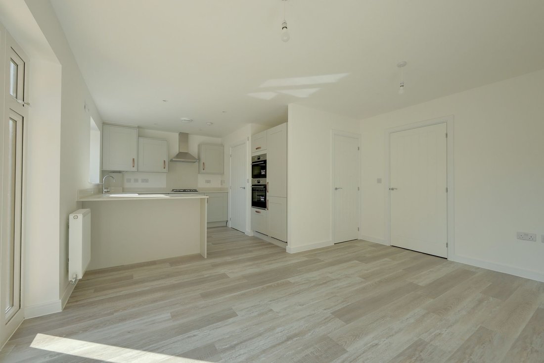 House in Burgess Hill, England 5 - 17495021