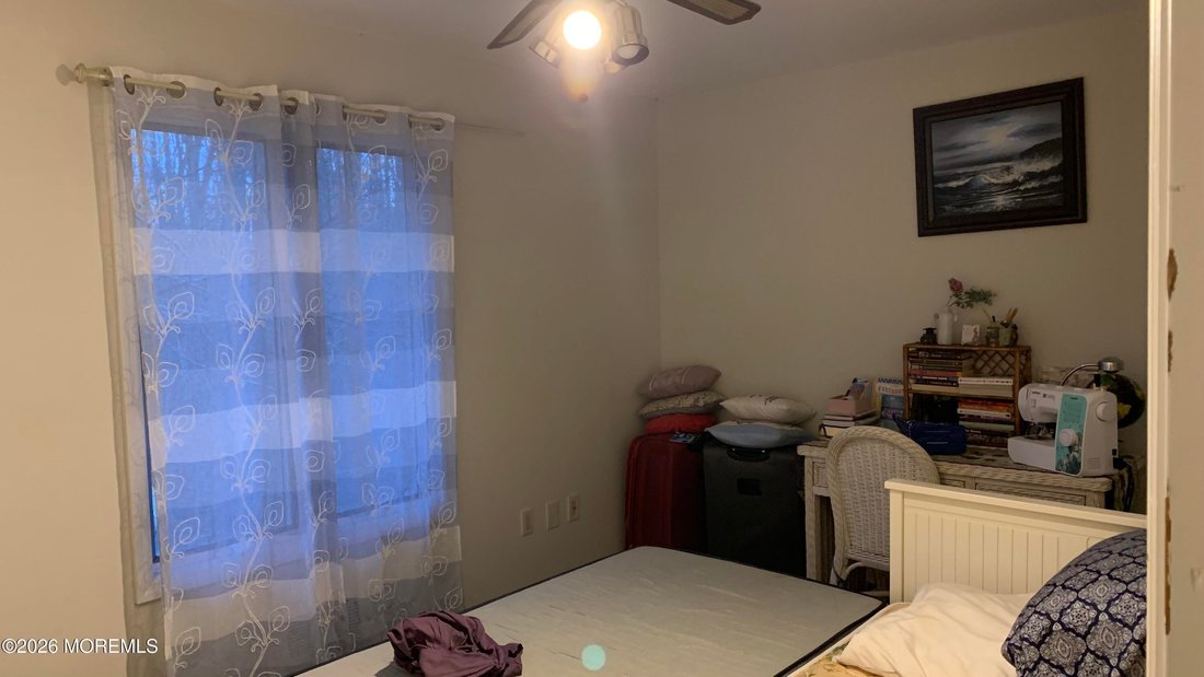 House in Marlboro Township, New Jersey, United States 3 - 17495818