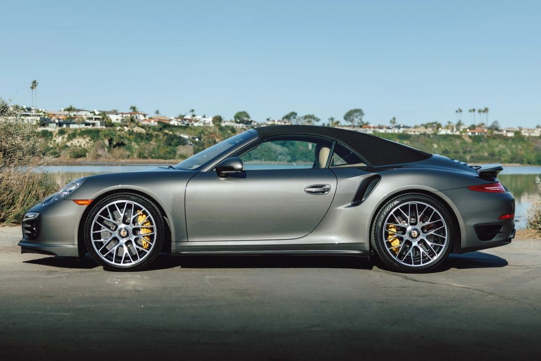 Cabriolet in Coachella, CA, United States 2 - 17497844