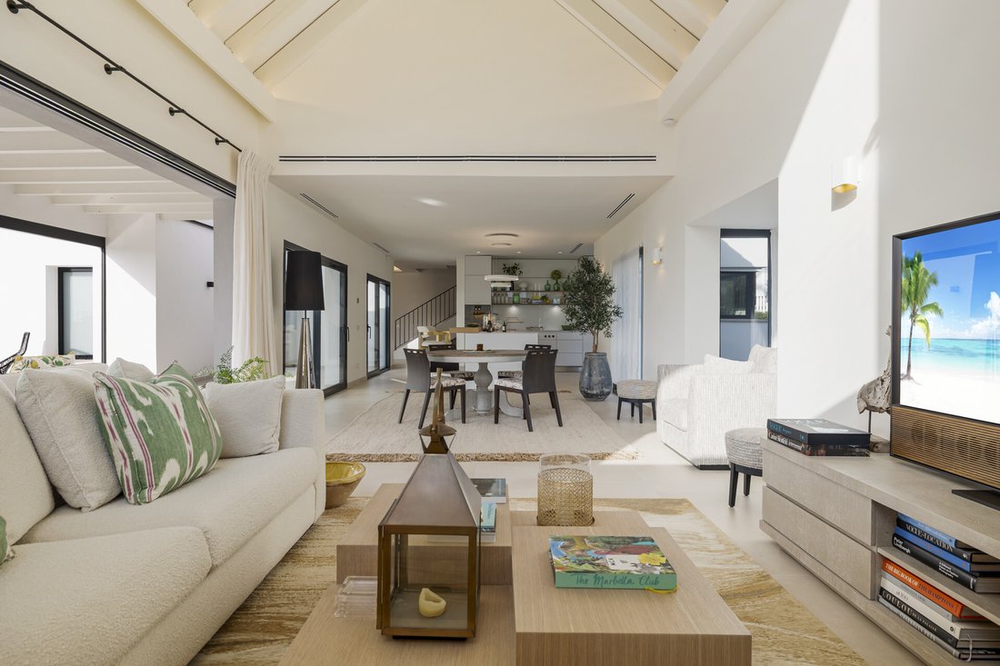 Villa in Marbella, Andalusia, Spain 5 - 17496777