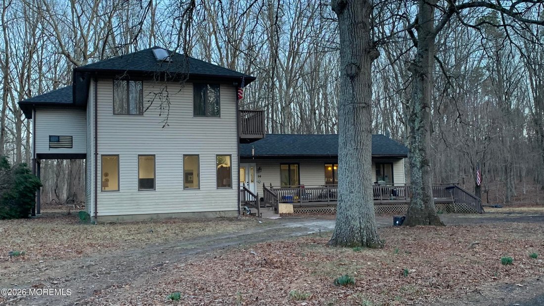 House in Marlboro Township, New Jersey, United States 1 - 17495818