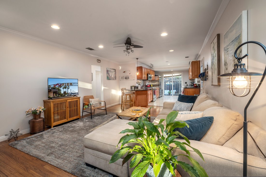 House in Signal Hill, California, United States 2 - 17497347