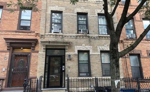 House in New York, New York, United States 1